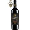 Rượu vang Vitige Vino Rosso Since 2019 15% có màu đỏ đậm ánh tím tuyệt đẹp khi ở trên ly. Hương thơm tinh tế của hoa violet, kim ngân hoa