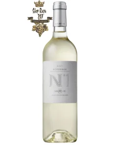 Rượu Vang Pháp Dourthe N°1 Sauvignon Blanc tỏa ra hương thơm trái cây họ cam quýt hấp dẫn của chanh và bưởi, phủ lên trên là một nốt hương khoáng chất